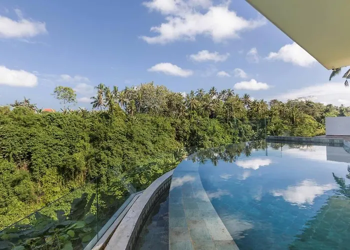 The Cliff Bali فيلة *