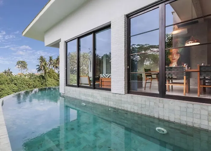 The Cliff Bali فيلة أوبود